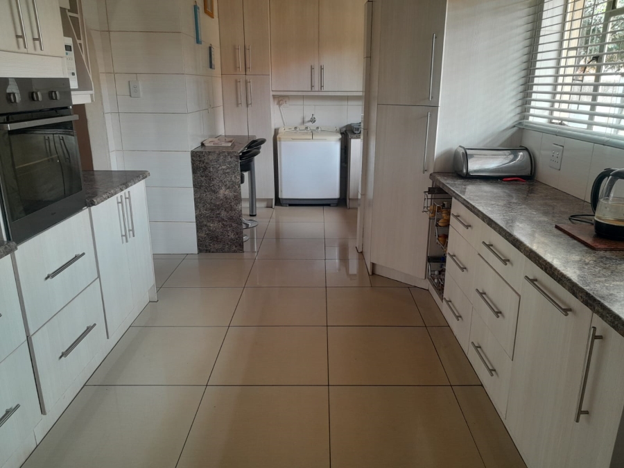 3 Bedroom Property for Sale in Rustenburg Central North West